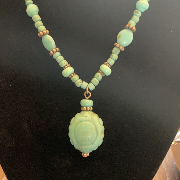 Turquoise necklace and earrings - Picture 2 of 4